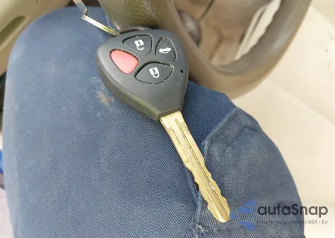 2008 Toyota Camry Le z USA, uszkodzony, nr VIN 4T1BE46K78U254928